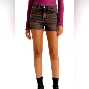 NWOT Levi’s Women’s High Rise Black “Worn In” Denim Shorts